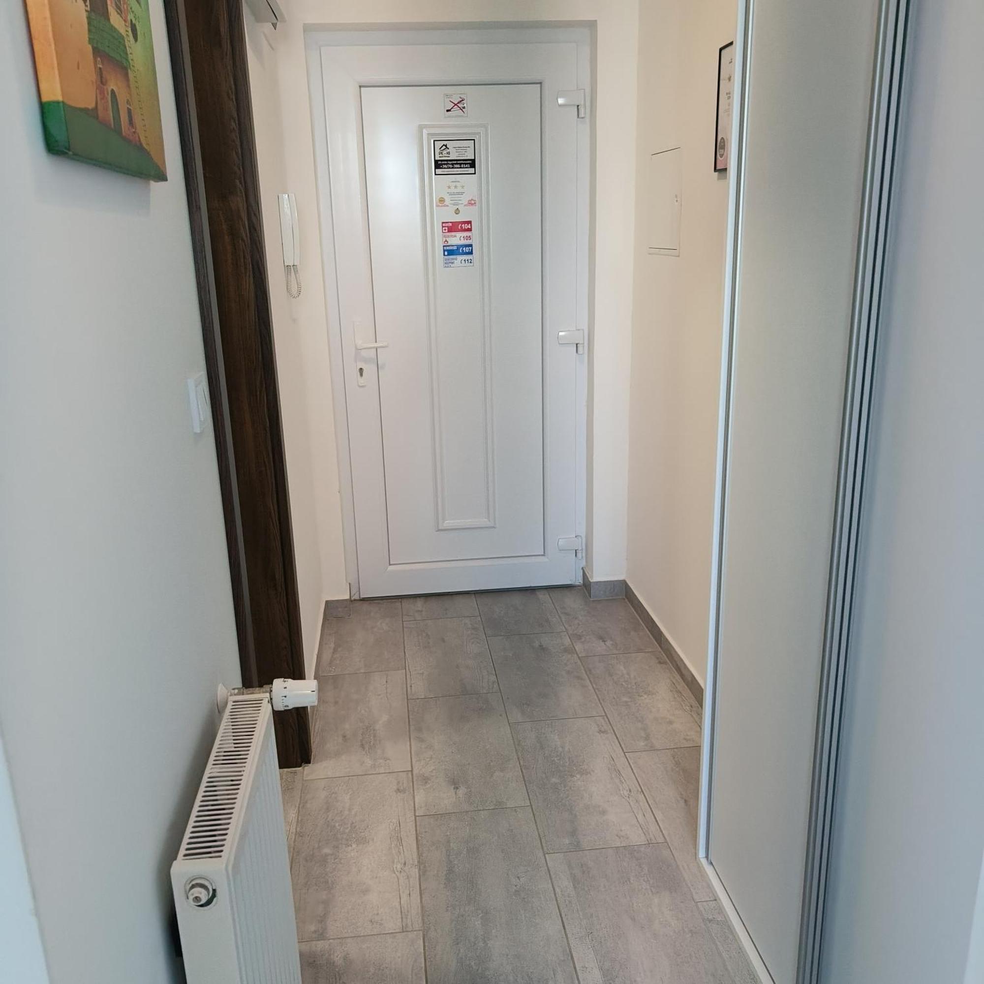 Pe-Ki Lux Apartman Székesfehérvár Exterior foto